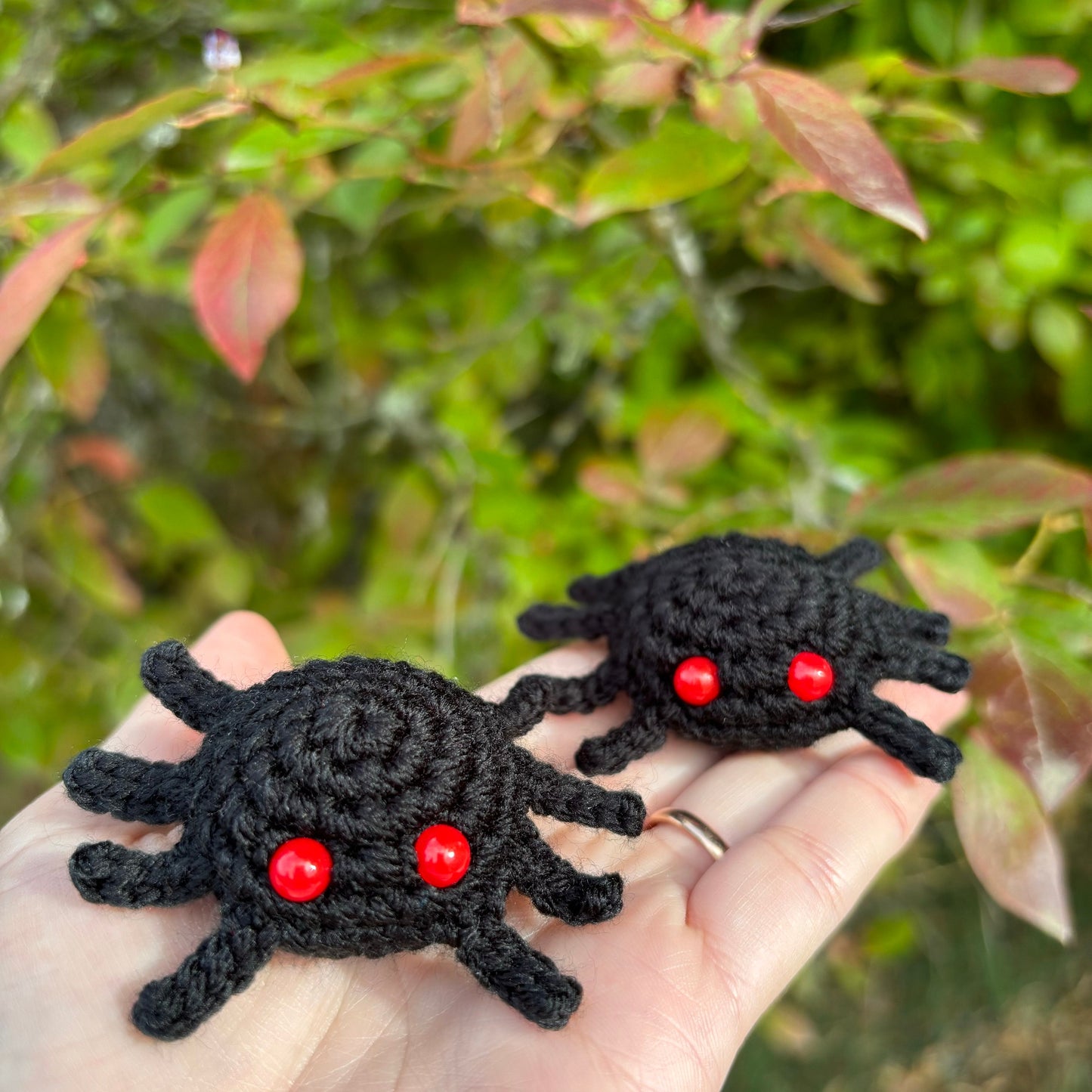 Mini Spider Crochet Pattern | Amigurumi PDF | NO-SEW!