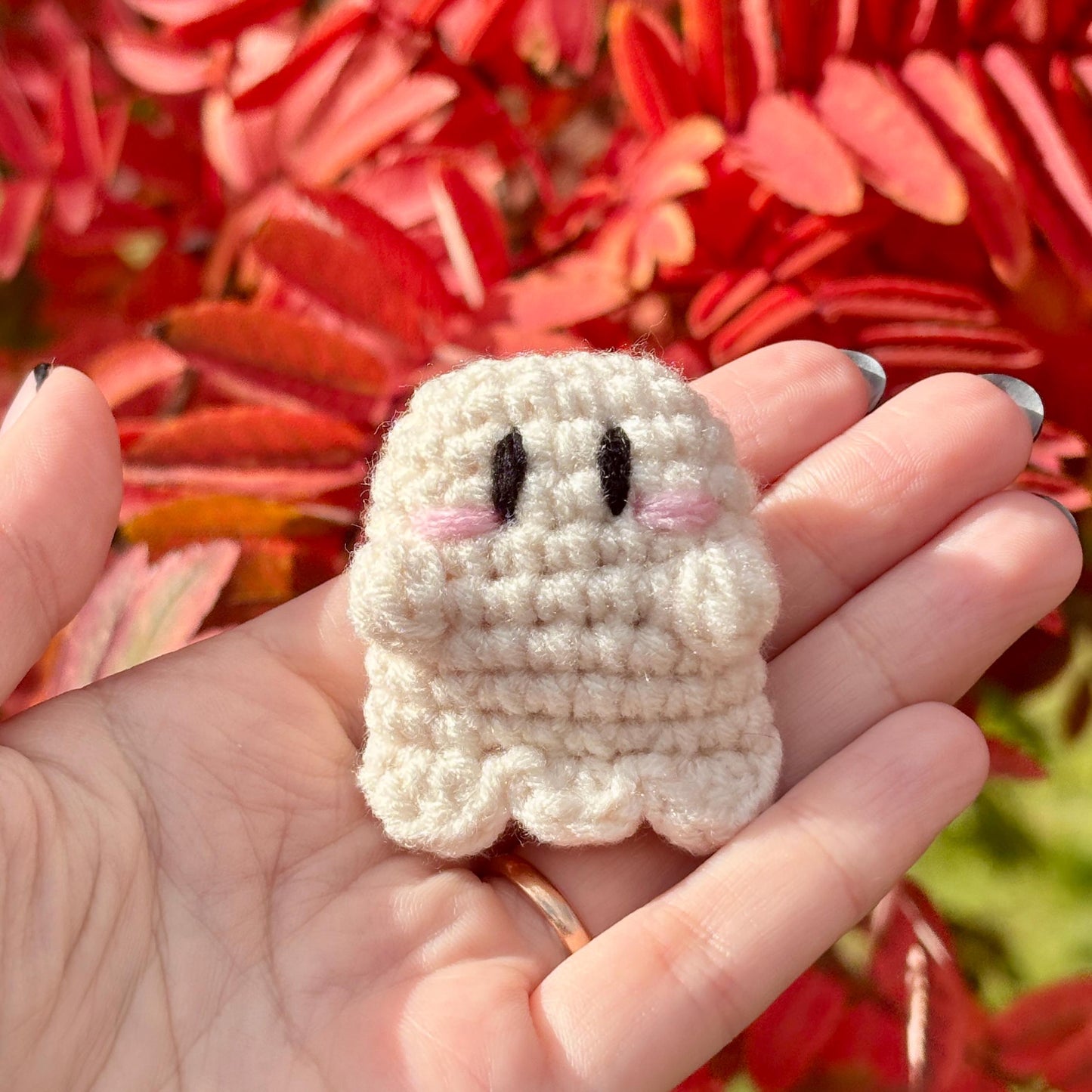 Teeny Ghost Crochet Pattern | No Sew Ghost Amigurumi PDF